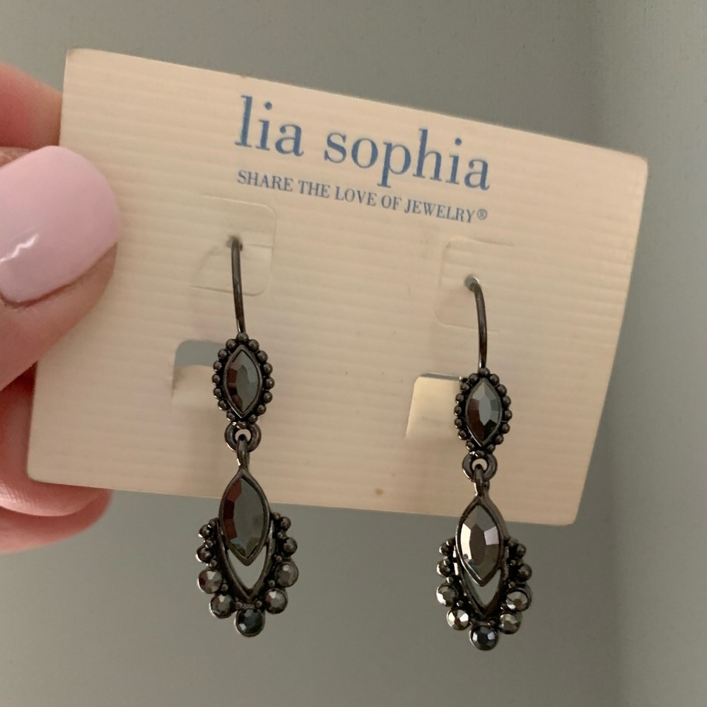 New- Lia Sophia earrings